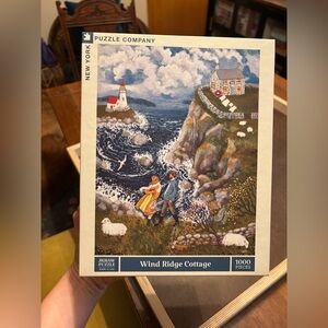 The New York Puzzle Company Wind Ridge Cottage 1000 pieces